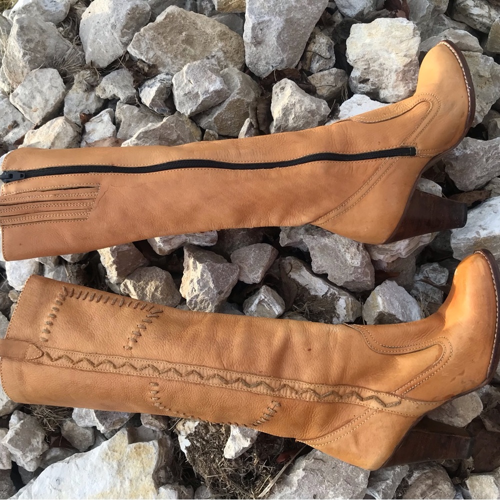 Vtg. Genuine pure  leather long boots by: TROYLINI size: 6 Made in Brazil. - Picture 2 of 16